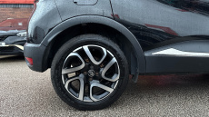 Renault Captur 0.9 TCE 90 Iconic 5dr Petrol Hatchback